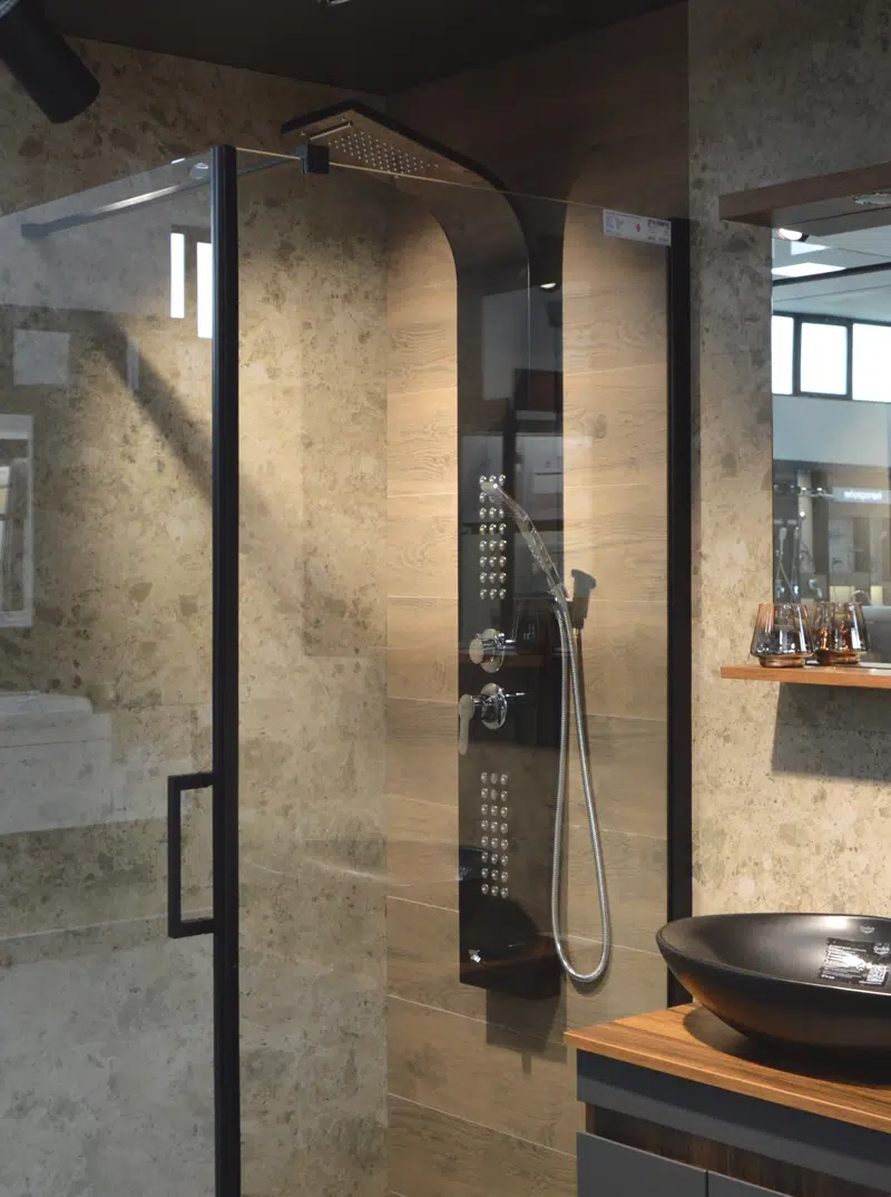 Hidromasažni stub – crni Hidromasažni stub – crni